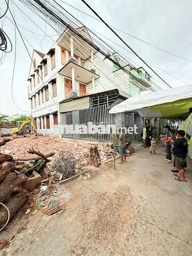 😂😂⭕️NGÂN HÀNG DÍ QUÁ CẦN BÁN GẤP LÔ ĐẤT KẾ NHÀ BIỆT THỰ CHỢ DĨ AN 1