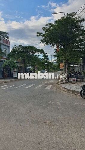 Lô Đất Kẹp Công Viên 20m , Ngay 9 Tòa ECOHOM , Đang Xây Dựng