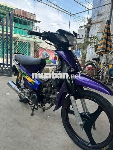 Xe máy Wave màu Tím