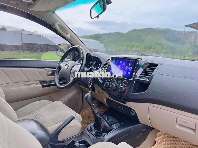 Nhà e Cần bán Fotuner 7 chổ máy dầu 2016