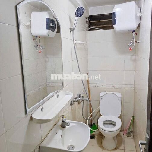 Cho thuê phòng Số 8 ngách 3 thái hà Cạnh Bể Bơi Thái Hà