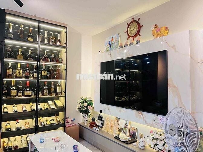 BÁN NHÀ MỚI XÂY NỘI THẤT CAO CẤP CÓ THANG MÁY KĐT VCN PHƯỚC LONG 1