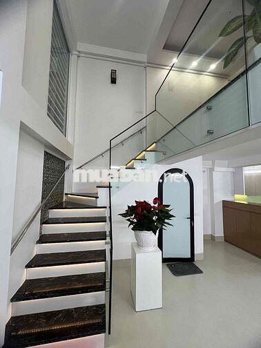 NHÀ PHỐ GIANG VĂN MINH - TRUNG TÂM BA ĐÌNH - NGÕ THÔNG - 10m OTO TRÁNH