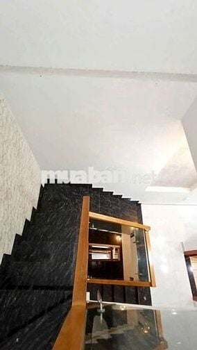 NHÀ ĐẸP XE HƠI VÔ NHÀ, GẦN NGÃ TƯ GA, FULL NỘI THẤT CAO CẤP.