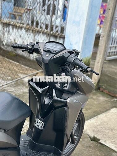 🆘  VARIO 125 Màu Vàng Cát Rất Đẹp