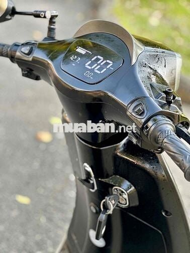 vespa 50cc 2024 , odo 3000 , giao thẻ cc chinh chu