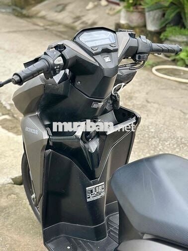 🆘  VARIO 125 Màu Vàng Cát Rất Đẹp