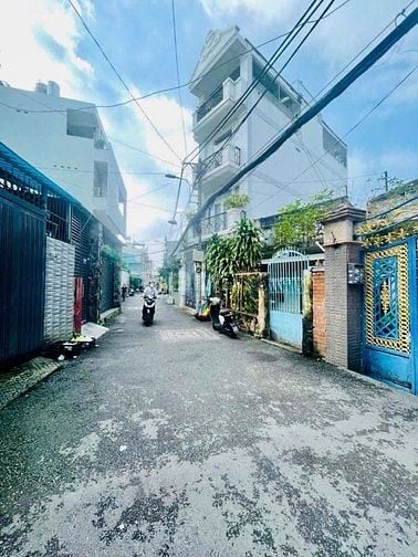 Bán nhà rẻ rộng HXH (5,3x24) 379/40 Quang Trung p10 Gò Vấp (Ngay UBND