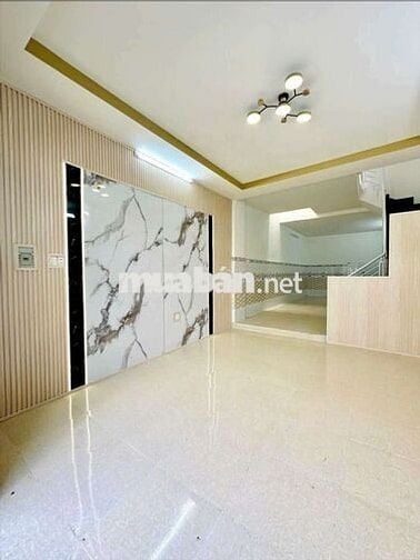 Nhà Hóc Môn 395triệu ngang 4 sâu 14 cách chợ Nhị Xuân 200m đừơng ô tô