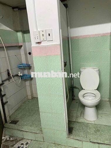 cho thuê nhà nguyên căn. 2pn1wc Tô Hiến Thành Q10