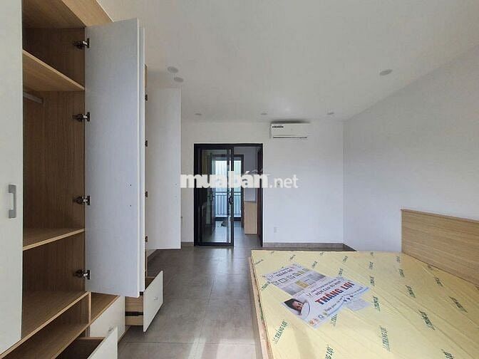 Căn hộ 1 phòng ngủ, mới xây, sạch sẽ, full nội thất cao cấp