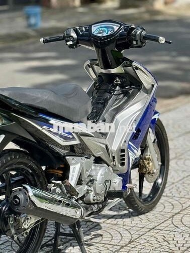 Ex135 Côn tự động xuống dàn 2010 biển số 43