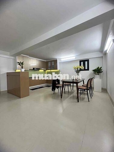 NHÀ PHỐ GIANG VĂN MINH - TRUNG TÂM BA ĐÌNH - NGÕ THÔNG - 10m OTO TRÁNH