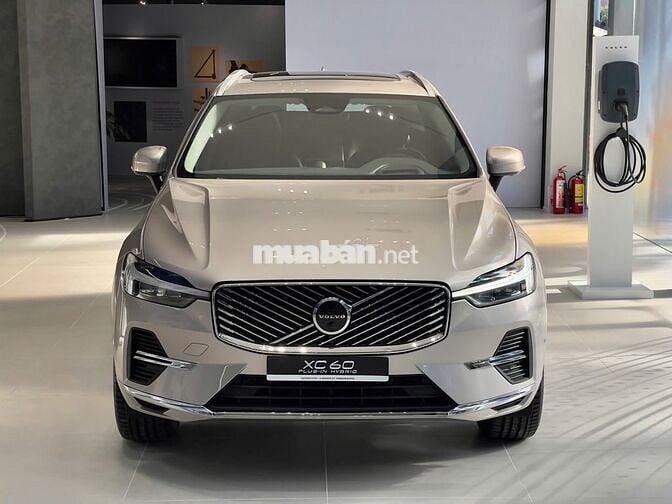 Volvo XC60 Plug-in Hybrid Ultra 2026, giao ngay