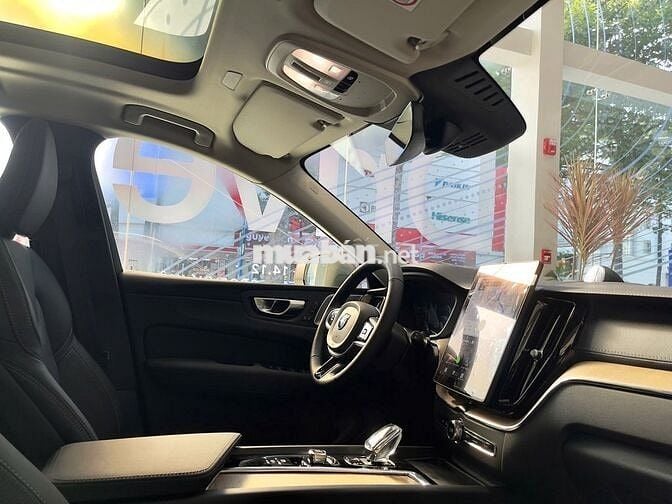 Volvo XC60 Plug-in Hybrid Ultra 2026, giao ngay