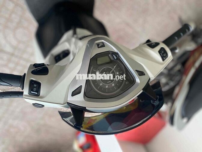 bám xe lead 4val : tặng Phuộc RCB : 9 chủ sang tên