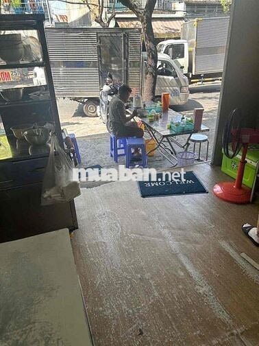 Sang Quán bún chả trệt lầu khu vực sung túc