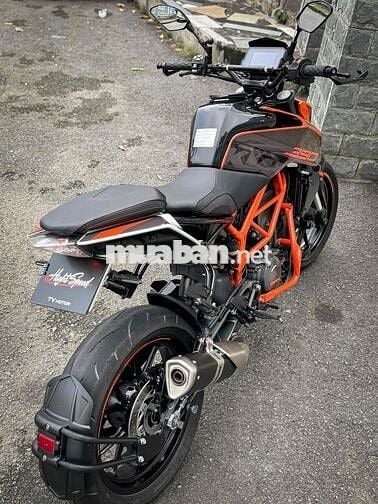 KTM Duke 390 Đen cam Biển Sài Gòn