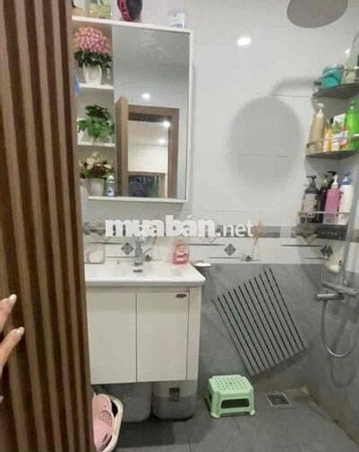 Bán nhà Tập Thể phố Trương Định oto đỗ cửa nhà đẹp 2 thoáng sổ đỏ to 7