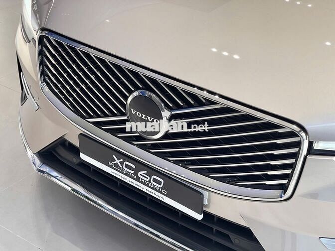 Volvo XC60 Plug-in Hybrid Ultra 2026, giao ngay