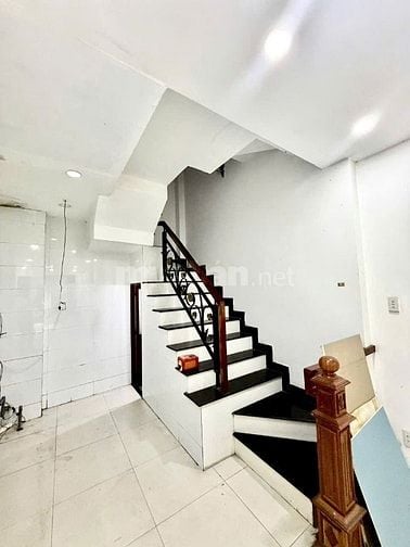 🌈 NHÀ 4LẦU HXH ĐƯỜNG ĐÀO DUY TỪ, P17, QUẬN-PN