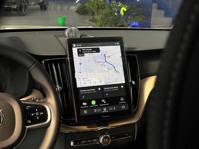 Volvo XC60 Plug-in Hybrid Ultra 2026, giao ngay