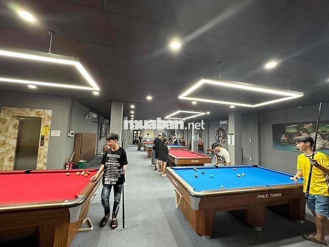 cần bán nhà nở hậu lớn siêu khủng mặt tiền đường để kinh doanh