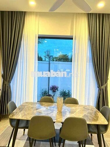 Bán villa 540m2 hồ bơi siêu lớn TP. Bà Rịa