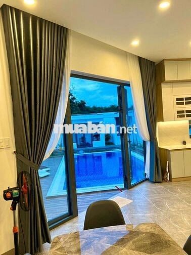 Bán villa 540m2 hồ bơi siêu lớn TP. Bà Rịa