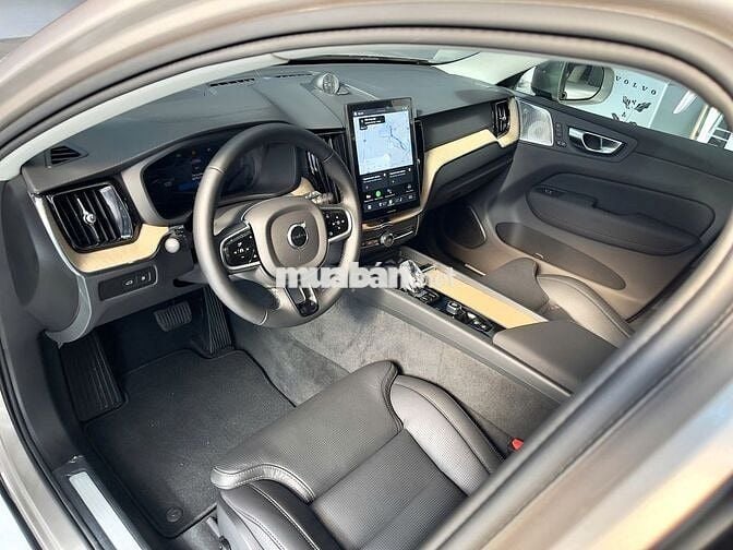 Volvo XC60 Plug-in Hybrid Ultra 2026, giao ngay