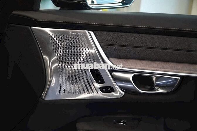 Volvo S90 Plug-in Hybrid 2026 xe giao T12/2025