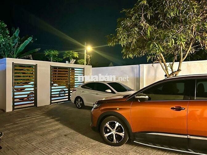 Bán villa 540m2 hồ bơi siêu lớn TP. Bà Rịa