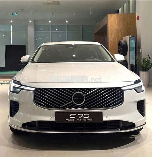 Volvo S90 Plug-in Hybrid 2026 xe giao T12/2025