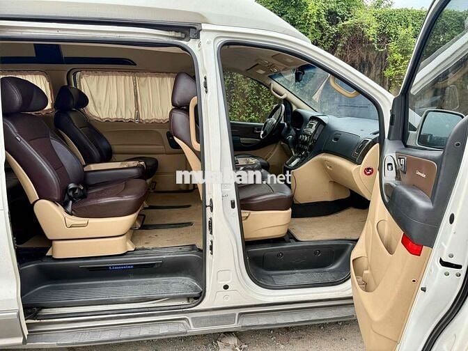 Hyundai Grand Starex 2015 Limousine 2.4 AT