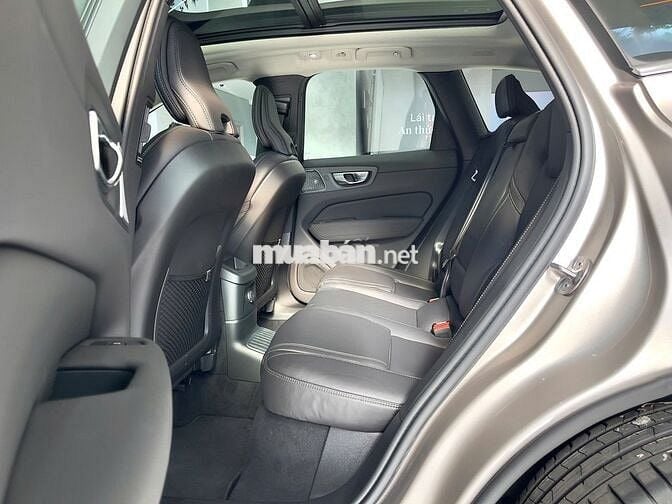 Volvo XC60 Plug-in Hybrid Ultra 2026, giao ngay