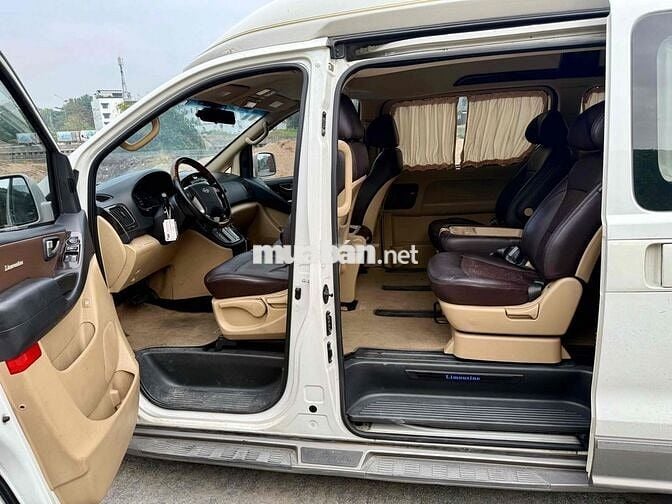 Hyundai Grand Starex 2015 Limousine 2.4 AT