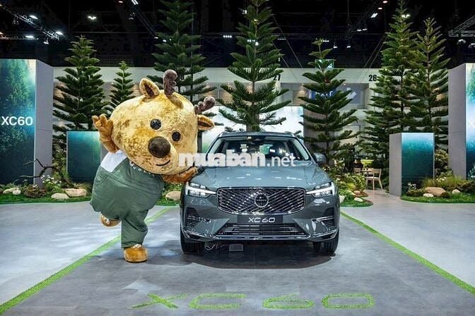 Volvo XC60 Ultra 2026 Forest Lake giảm 200 triệu