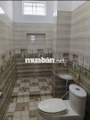 Cho thuê nhà gần giáo xứ Bình An - Sân oto