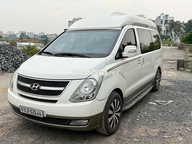 Hyundai Grand Starex 2015 Limousine 2.4 AT