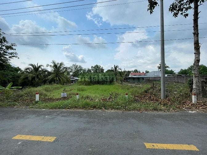 BÁN NỀN MẶT TIỀN ĐƯỜNG TỈNH 926 TRƯỜNG LONG TÂY HẬU GIANG