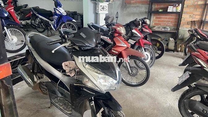 XE CHÍNH CHỦ ZIN ÊM XE ĐẸP CHẠY NHẸ NGON FUL CHỨC