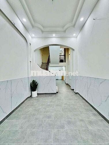 STUDIO BAN CÔNG FULL NT 5tr5 mới 100%