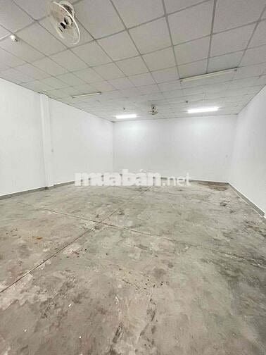 Nhà 400m2 hẻm ô tô Hoàng Quốc Việt