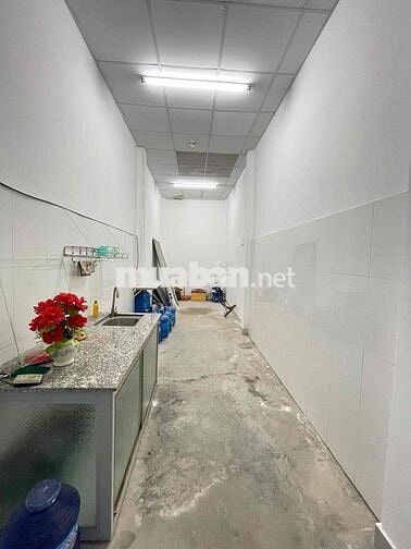 Nhà 400m2 hẻm ô tô Hoàng Quốc Việt
