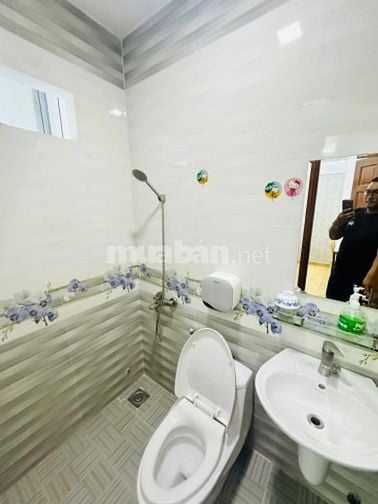 BÁN NHÀ HẺM 10m có CÔNG VIÊN NỘI KHU