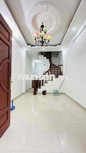 B.á.n N.h.à Kim Giang dân xây, Gần KĐT, Gần UB, Gần Trường, Công viên