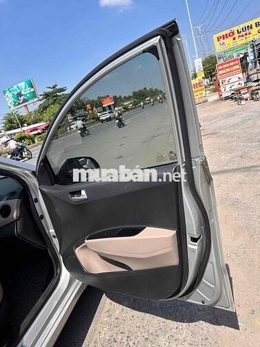 Hyundai Grand i10 2019 1.2 Full MT Bạc