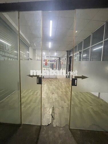 CHO THUÊ XƯỞNG 400M2 PHƯỜNG TÂN ĐÔNG HIỆP DĨ AN ĐƯỜNG XE CÔNG 24/24