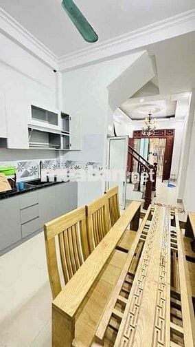 B.á.n N.h.à Kim Giang dân xây, Gần KĐT, Gần UB, Gần Trường, Công viên