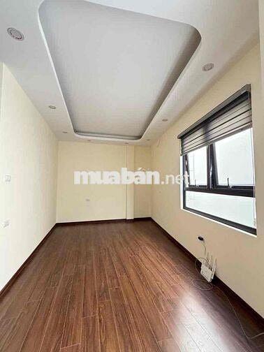 Mặt Ngõ Kinh Doanh – Ô Tô Đỗ Cửa – Nhà Đẹp Gần Hồ Tây – Lạc Long Quân